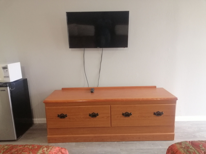Others 5, Royal Inn & Suite, Clayton