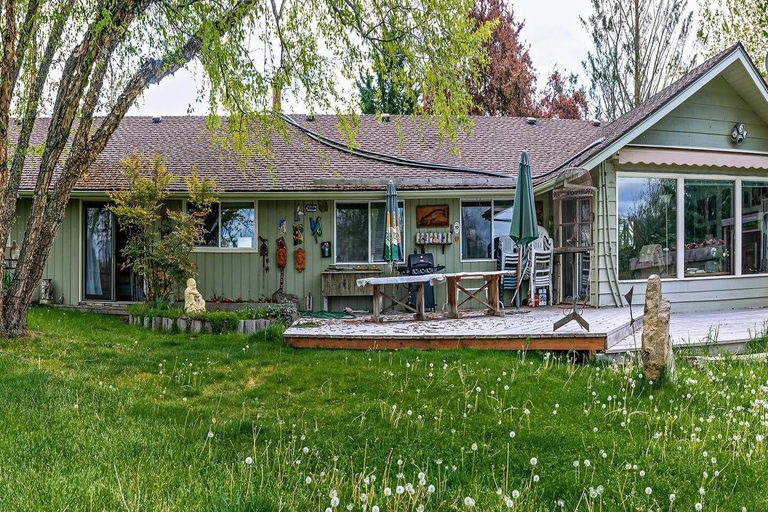 Exterior & Views 2, Hopyard View Farm - A Farm Experience in Ashland, Jackson