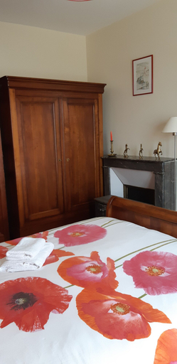 Bedroom 2, Chambres d'Hôtes Les Clefs du Bonheur, Mayenne