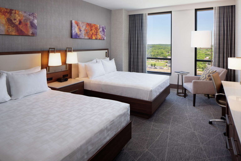 Bedroom 3, Hilton Rochester Mayo Clinic Area, Olmsted