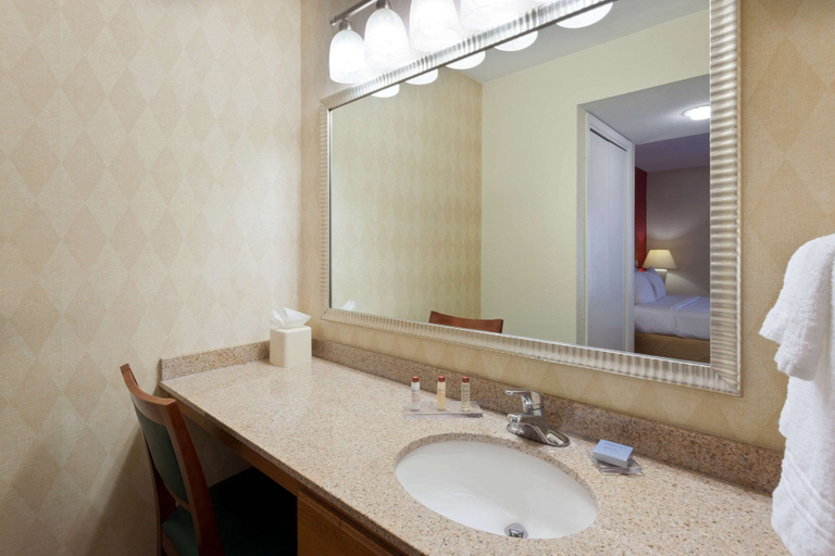 Bathroom 4, Hawthorn Suites By Wyndham Dearborn/Detroit MI, Wayne