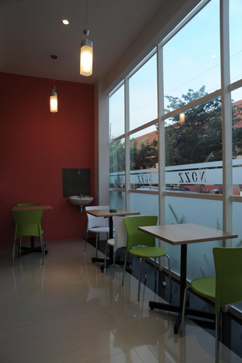 Food & Drinks, Nozz Hotel Semarang, Semarang
