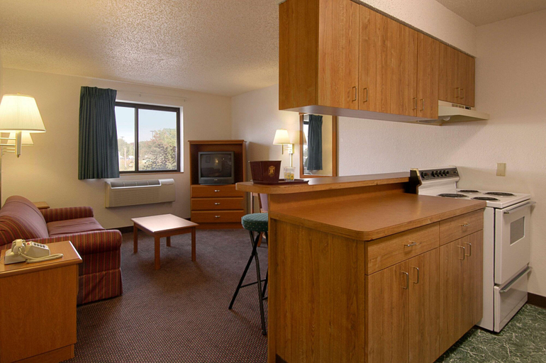 Others 5, Super 8 by Wyndham Pulaski, Oswego