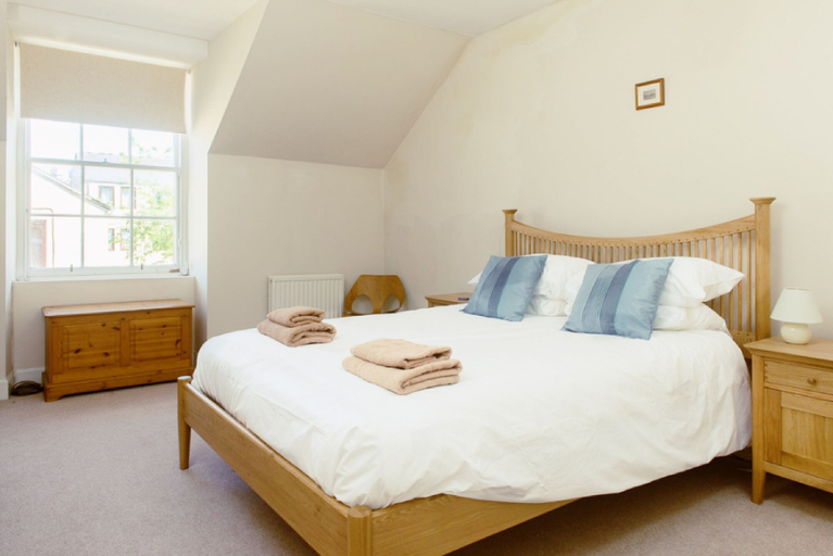 Bedroom 3, Pleasant 2-Storey City Apartment, Edinburgh