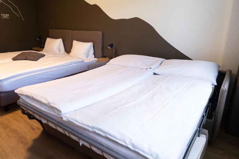 Bedroom 28