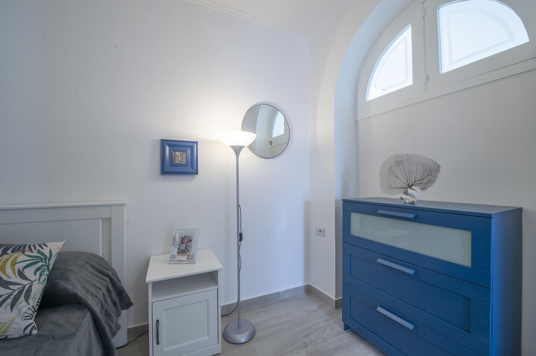 Others 3, Casa Giovannina, Salerno
