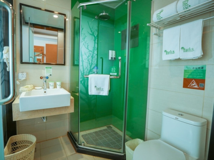 Bathroom 2, Vatica BeiJing Yanqing District Dongwai Street Hotel, Beijing