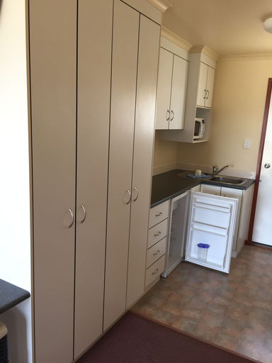 Others 5, Rangemore Estate, Wambo