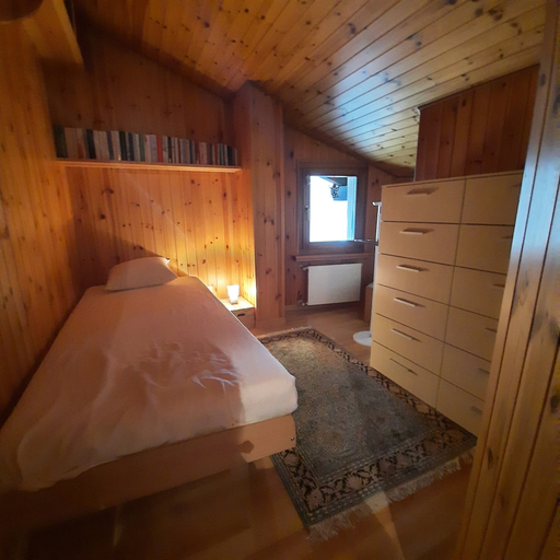 Room 5, Chalet Nucleo 12, Leventina