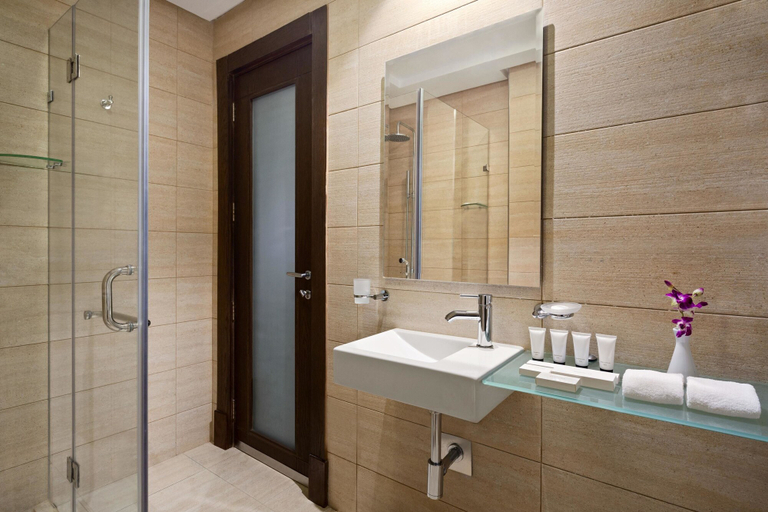 Bathroom 5, Ramada Encore by Wyndham Kuwait Downtown, Kuwait City