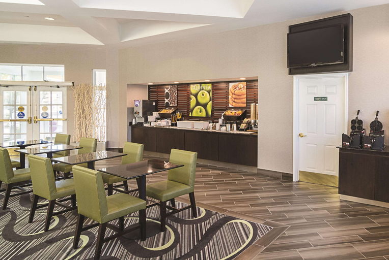 Food & Drinks 5, La Quinta Inn & Suites by Wyndham Phoenix Mesa West, Maricopa