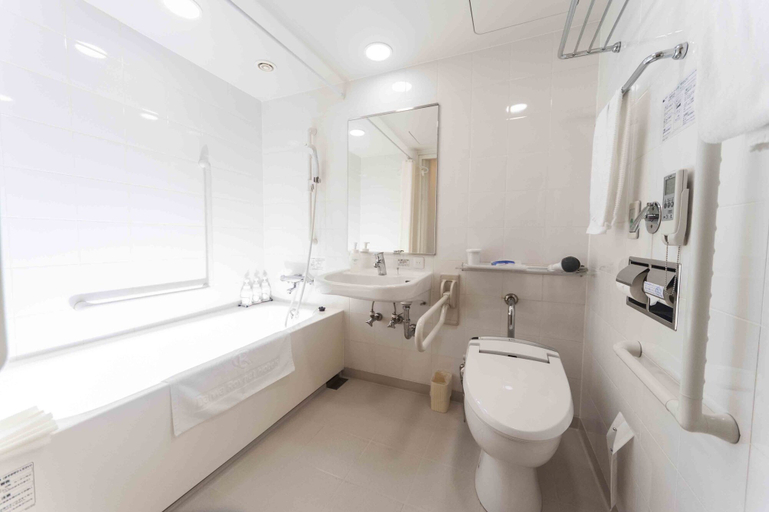 Bathroom 4, Daiwa Roynet Hotel Okinawa Kenchomae, Naha