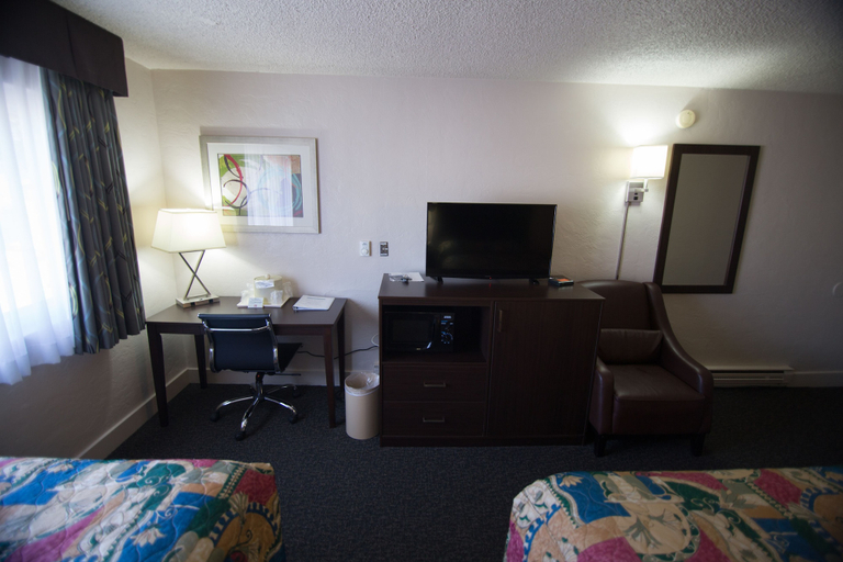 Bedroom 3, Eastside Lodge, Multnomah