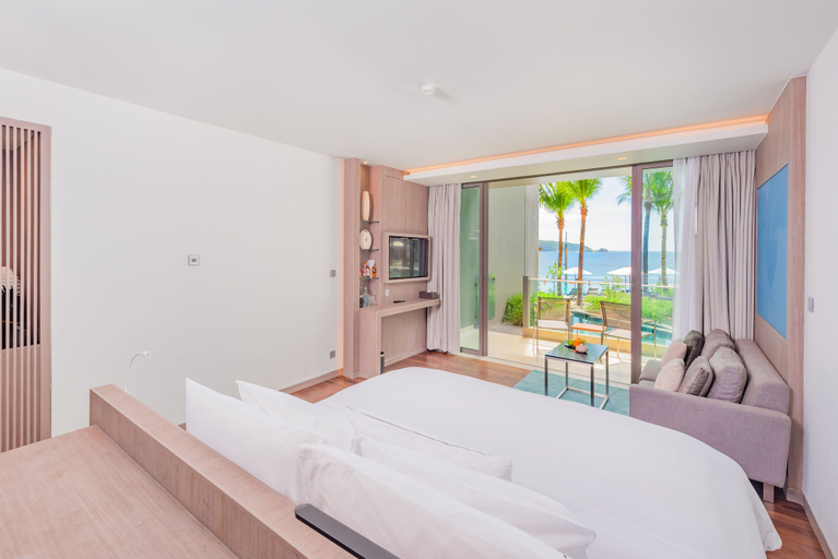Bedroom 5, Oceanfront Beach Resort, Phuket Island