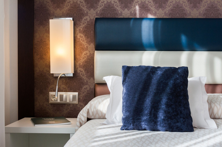 Bedroom 2, Hotel Gran Versalles, Madrid