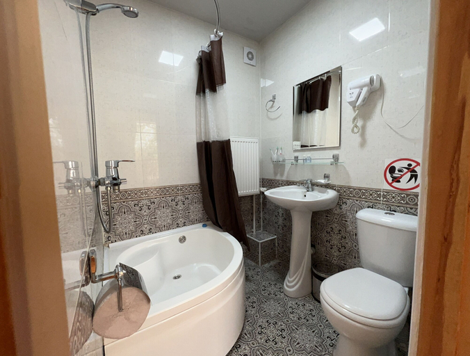 Bathroom 3, Hotel Old Bukhara, Buxoro