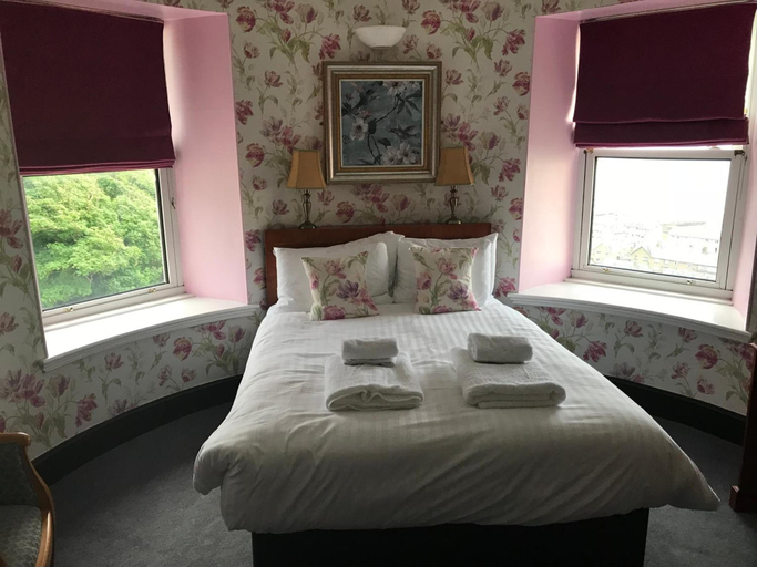 Bedroom 2, Tyr Graig Castle, Gwynedd