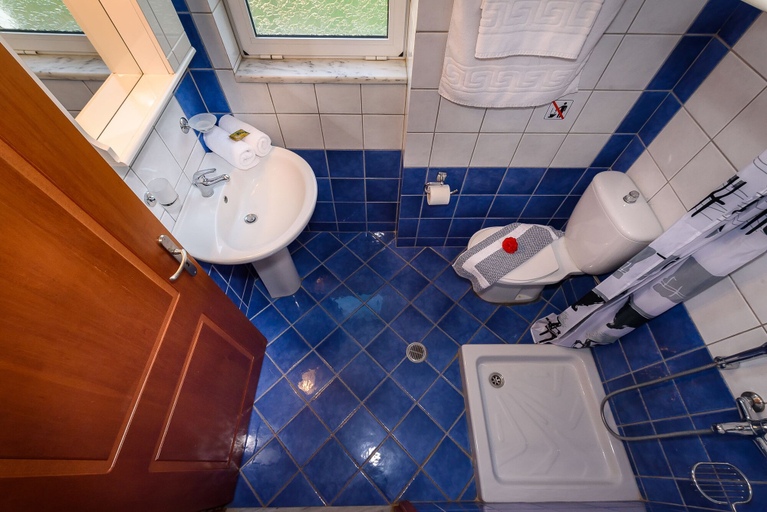 Bathroom 4, Irinoula Dreams, Crete
