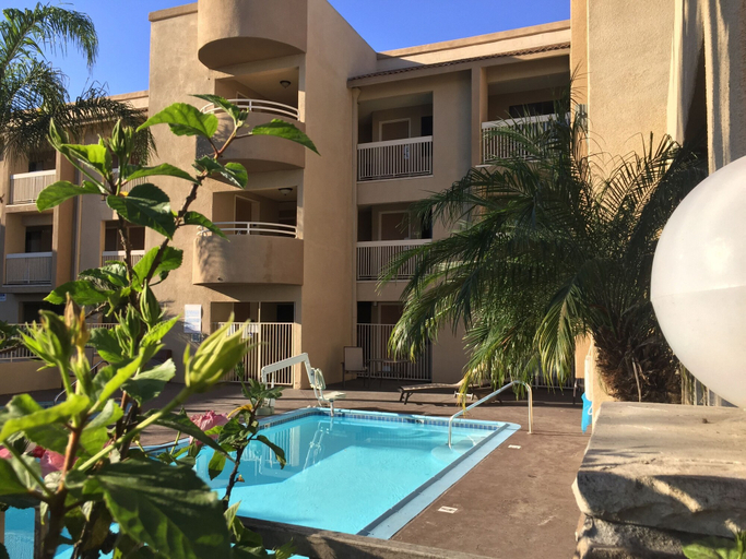 Sport & Beauty 1, Chula Vista Inn, San Diego