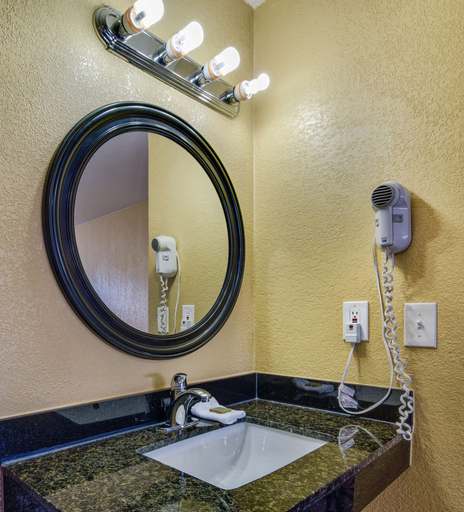 Bedroom 3, Americas Best Value Inn Richmond San Francisco, Contra Costa
