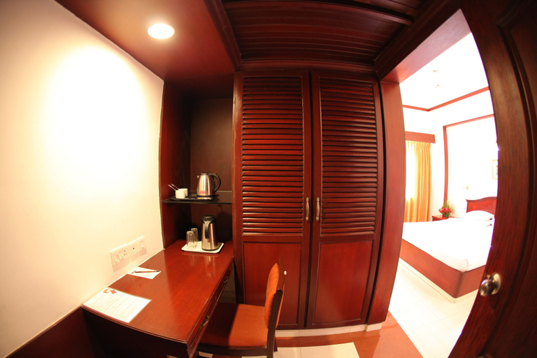 Others 4, Rathna Residency, Coimbatore