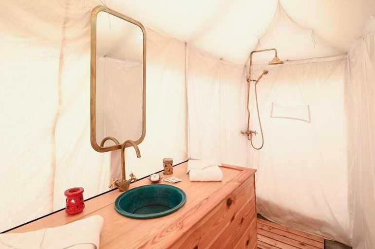 Bathroom 3, Emeraude Camp Agafy, Marrakech