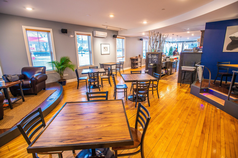 Food & Drinks 5, 84 Main, York