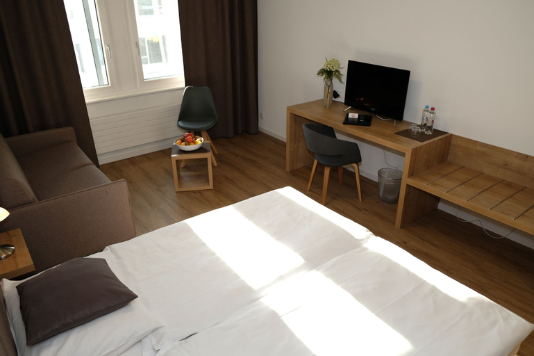 Bedroom 25