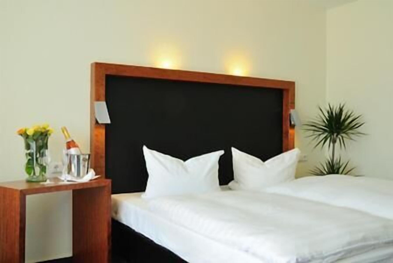 Bedroom 2, Hotel Prinzen, Ortenaukreis