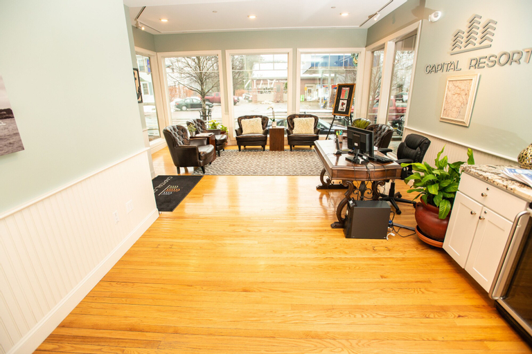 Public Area, 84 Main, York