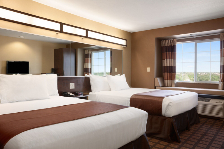 Bedroom 3, Microtel Inn & Suites by Wyndham Kenedy/Karnes City, Karnes