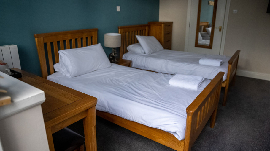 Bedroom 5, The Star Inn, Surrey