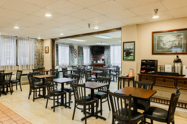 Food & Drinks 5, Hotel Pigeon Forge, Sevier