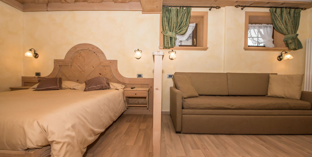 Bedroom 3, Hotel Capriolo, Sondrio