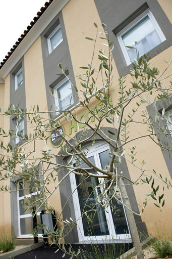Exterior & Views 2, B&B HOTEL Aix-en-Provence Le Tholonet, Bouches-du-Rhône