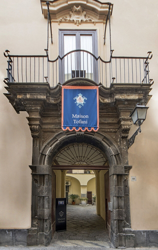 Exterior & Views 2, Maison Tofani, Napoli