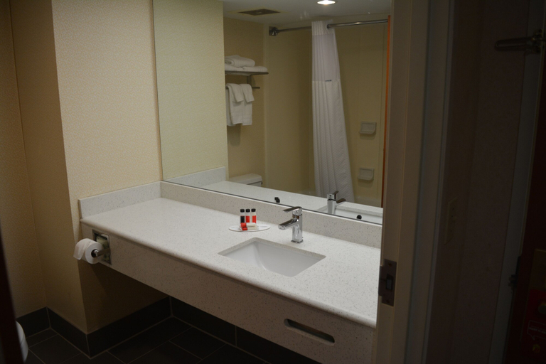 Bathroom 5, Baymont by Wyndham Budd Lake, Morris