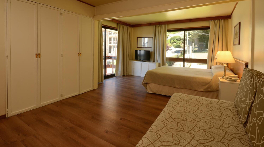 Bedroom 3, Soft Bariloche Hotel, Bariloche