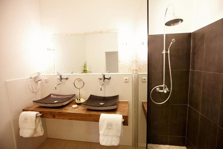 Bathroom 5, Residenz Schloss Engers, Neuwied