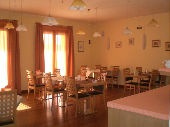 Food & Drinks 5, Hotel C25, Treviso