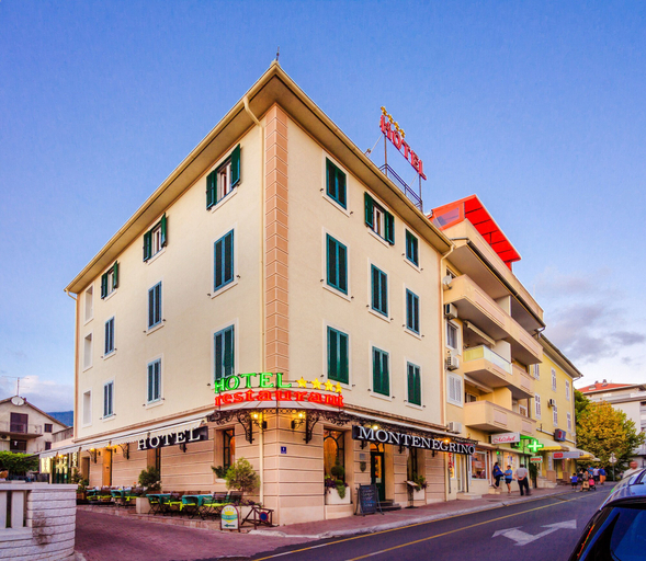 Exterior & Views 2, Montenegrino