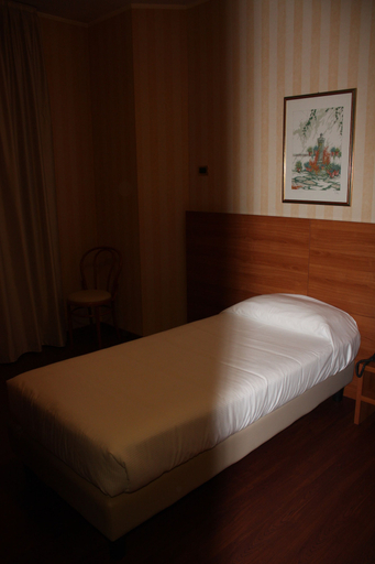 Bedroom 3, Hotel 2C, Milano