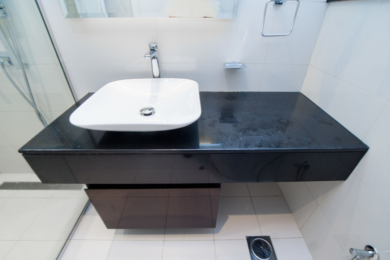 Bathroom 4, Majestin, Dubai