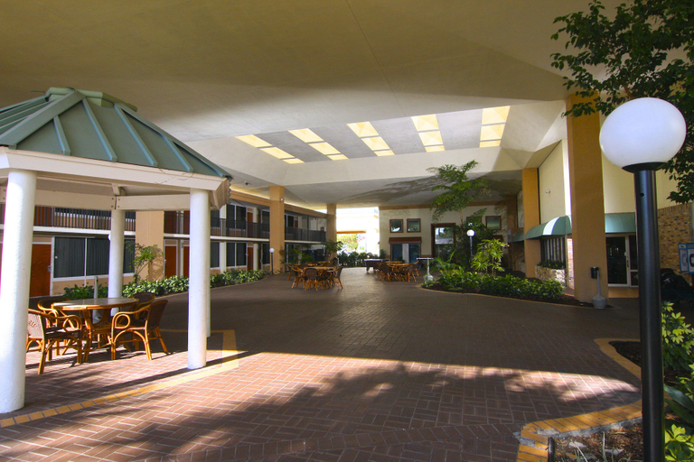 Exterior & Views 3, Ramada by Wyndham Kissimmee Gateway, Osceola