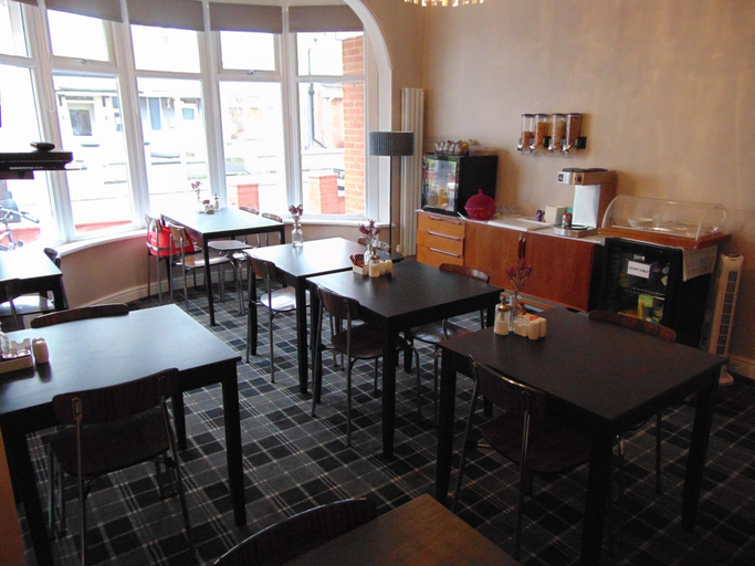Food & Drinks 4, The Golden Sands, Blackpool