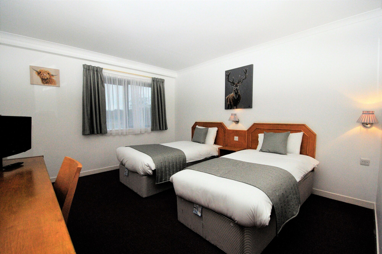 Bedroom 3, Days Inn by Wyndham Hamilton, South Lanarkshire