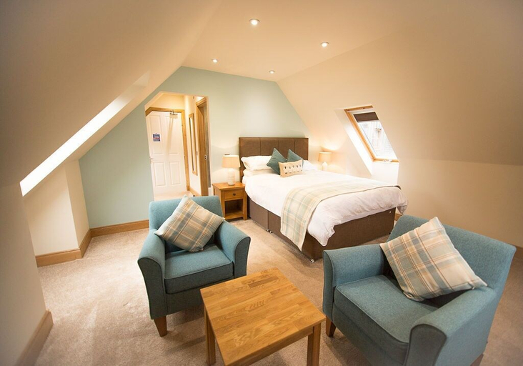 Bedroom 2, Redwood House Hotel, Highland