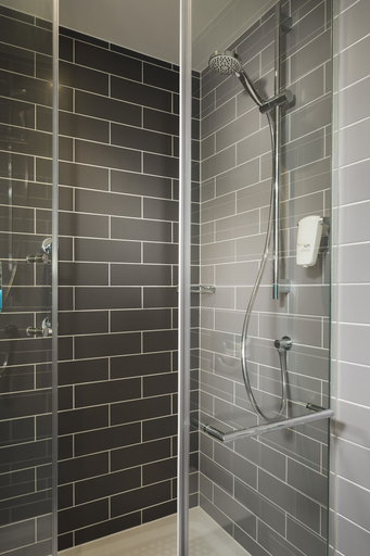 Bathroom 5, Holiday Inn Express GIBRALTAR by IHG, Gibraltar