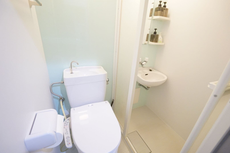 Bathroom 3, Terry's Apartment Namba South V C02C, Osaka