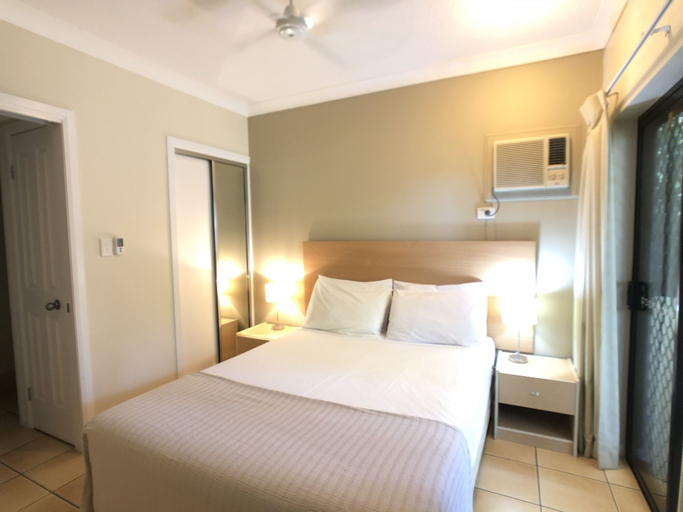 Bedroom 2, City Plaza Apartments, Cairns